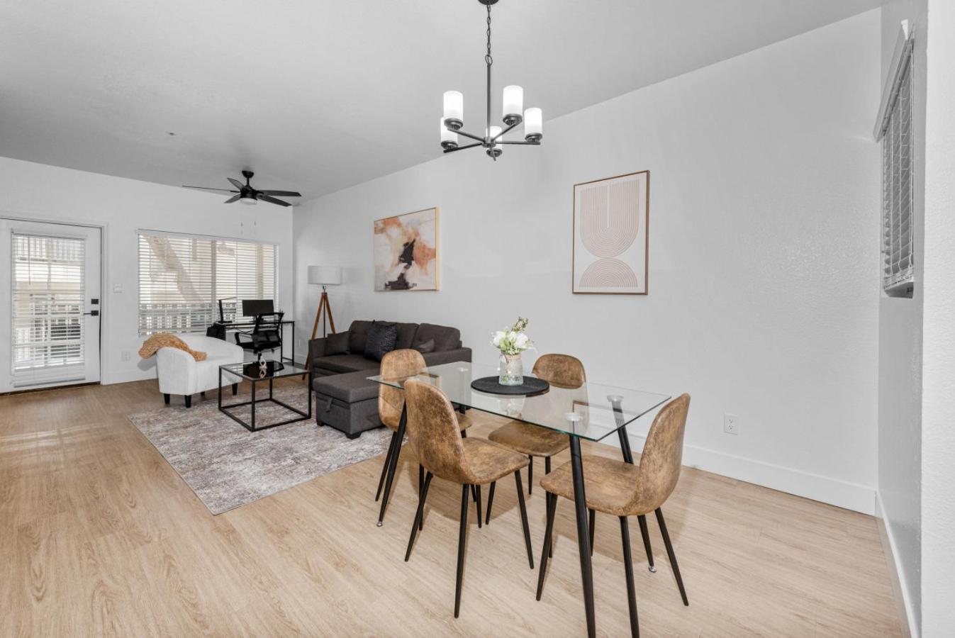 2br Retreat-pool, Yoga Rm, Gym, Cabanas, Bbq,prkng Apartment Scottsdale